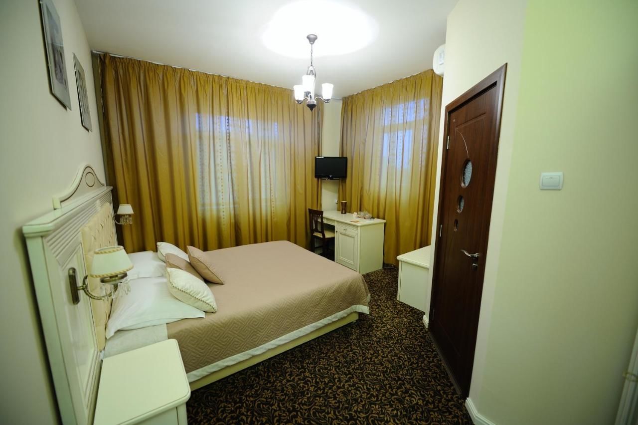 Отель Hotel Royal Craiova Крайова-38