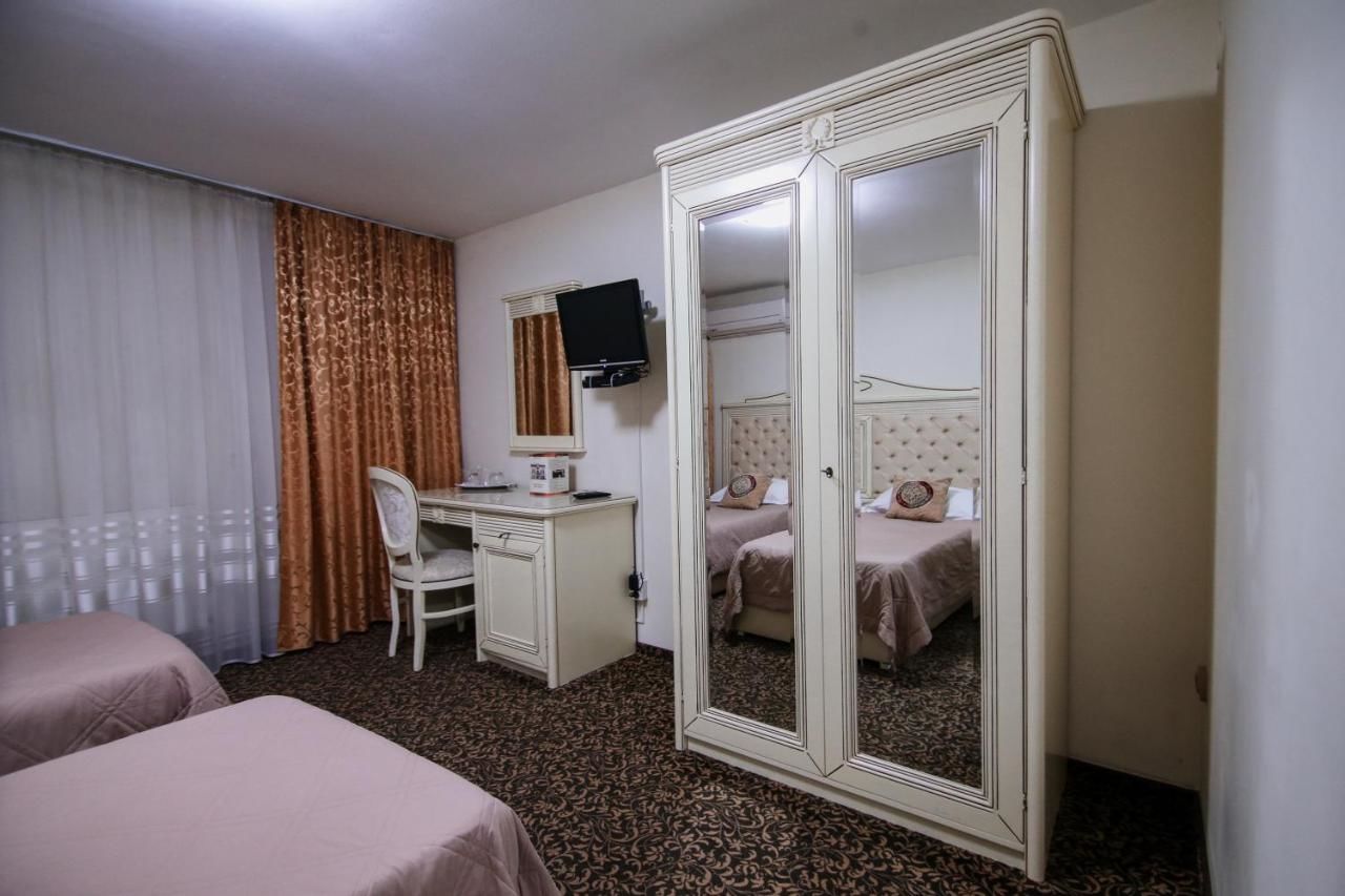 Отель Hotel Royal Craiova Крайова-42