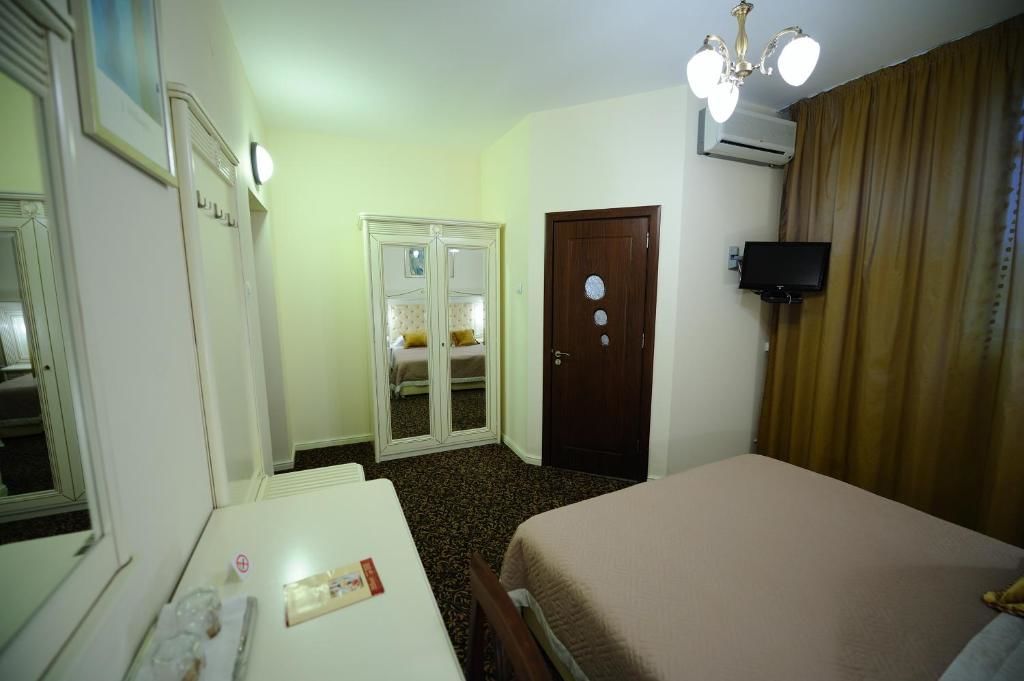 Отель Hotel Royal Craiova Крайова-55