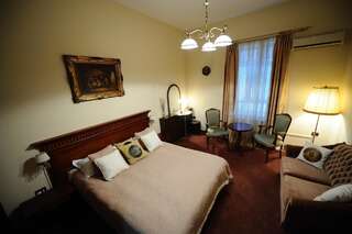 Отель Hotel Royal Craiova Крайова Улучшенный двухместный номер с 1 кроватью-8