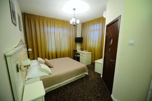Отель Hotel Royal Craiova Крайова-37